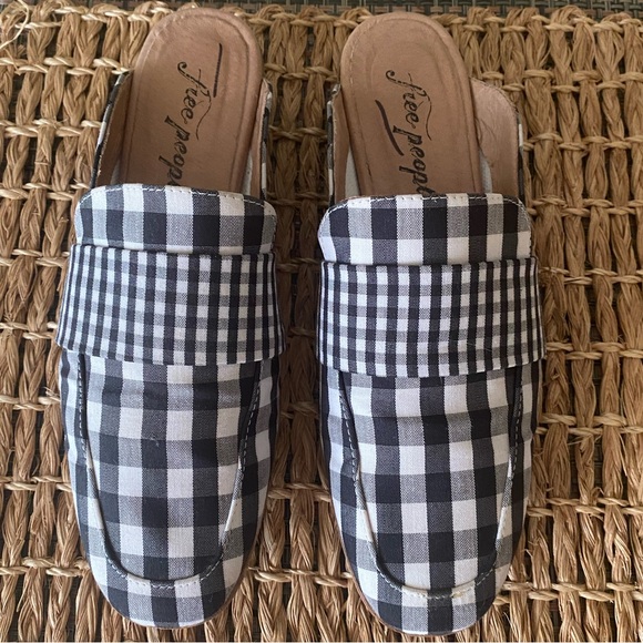 Free People At Ease Loafer Mule Checked Gingham Black White Tan EU 37 US 7 - Picture 8 of 16